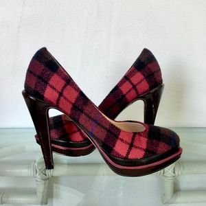 COLE HAAN Wool Pumps